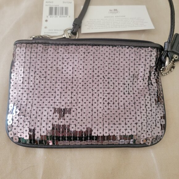 Coach Limited edition sequin wristlet Gunmetal - Picture 4 of 7